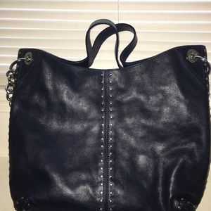 Genuine leather Michael Kors Uptown Astor bag.